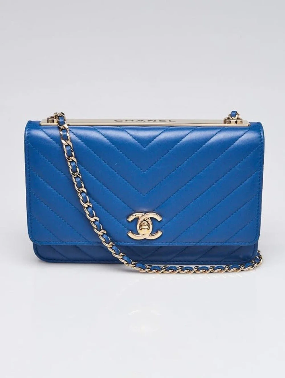 Like NEW!!! RARE! Chanel Blue Chevron Trendy CC WOC Flap Bag GHW W/Receipt & COA